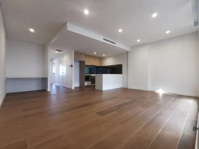 2Bedrooms, 2Bathrooms