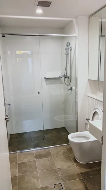 2Bedrooms, 2Bathrooms