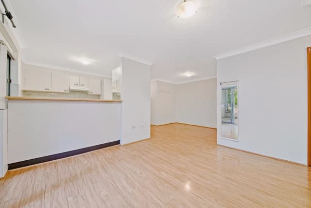2Bedrooms, 1Bathrooms