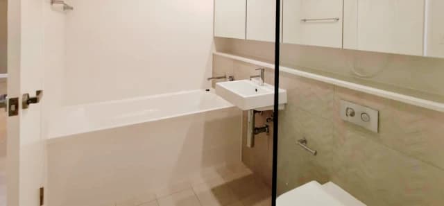 2Bedrooms, 2Bathrooms