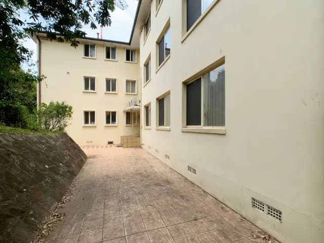 3Bedrooms, 1Bathrooms