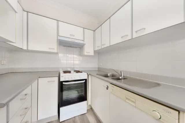 1Bedrooms, 1Bathrooms
