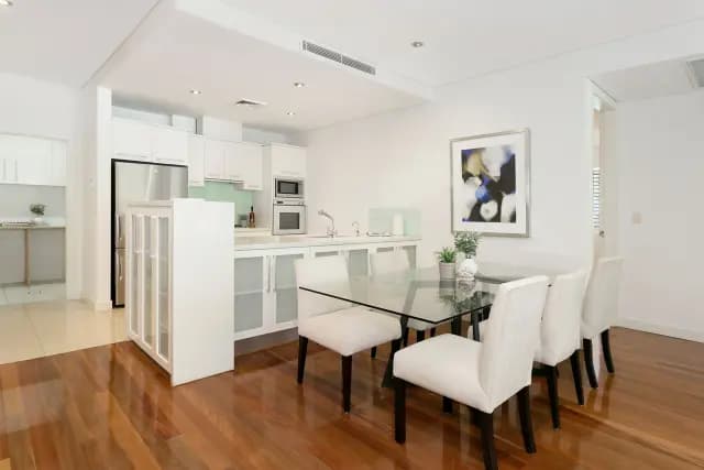2Bedrooms, 2Bathrooms