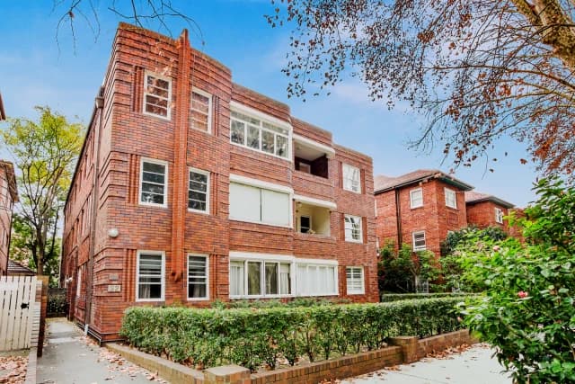 2Bedrooms, 1Bathrooms
