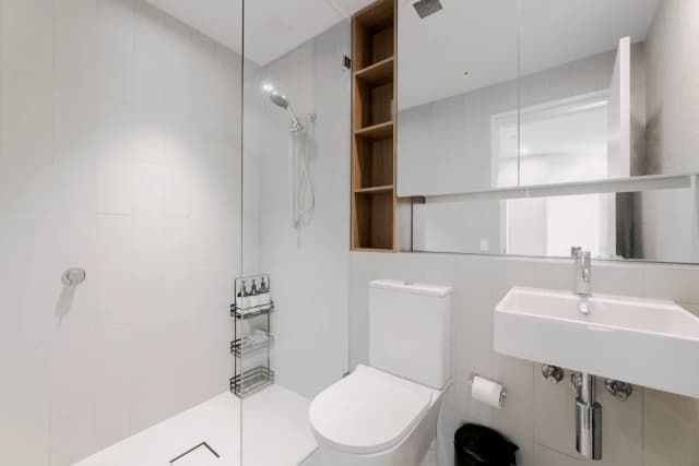 2Bedrooms, 2Bathrooms