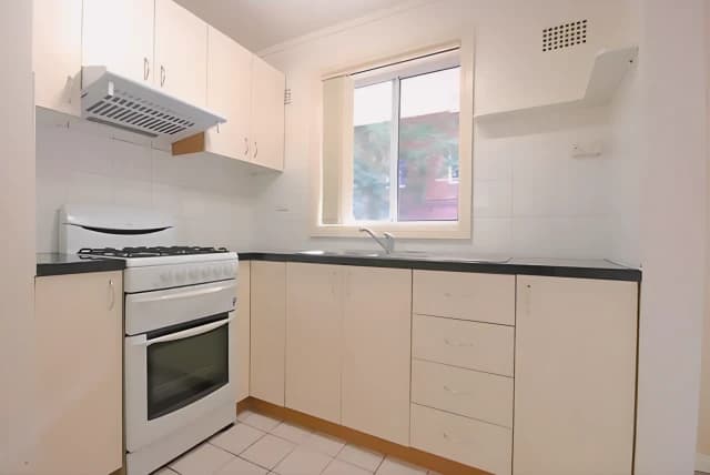 2Bedrooms, 1Bathrooms
