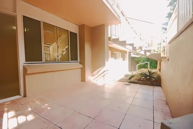 2Bedrooms, 1Bathrooms