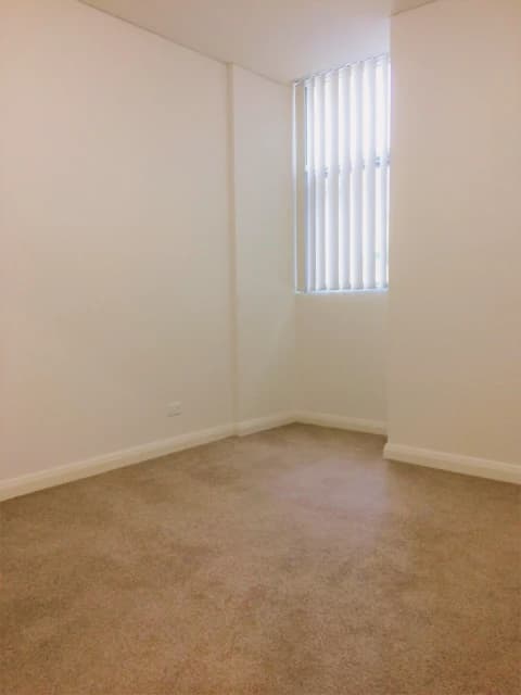 1Bedrooms, 2Bathrooms