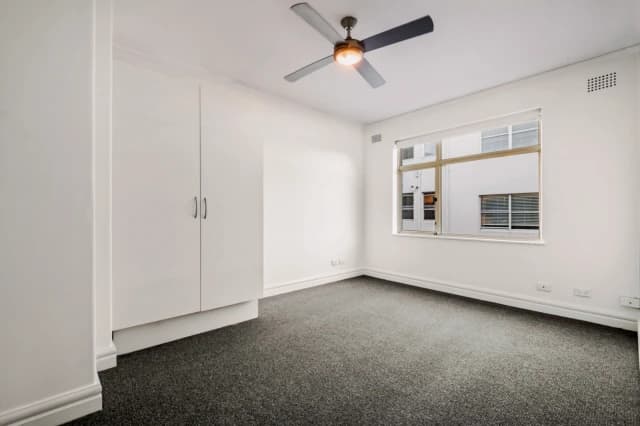 2Bedrooms, 1Bathrooms