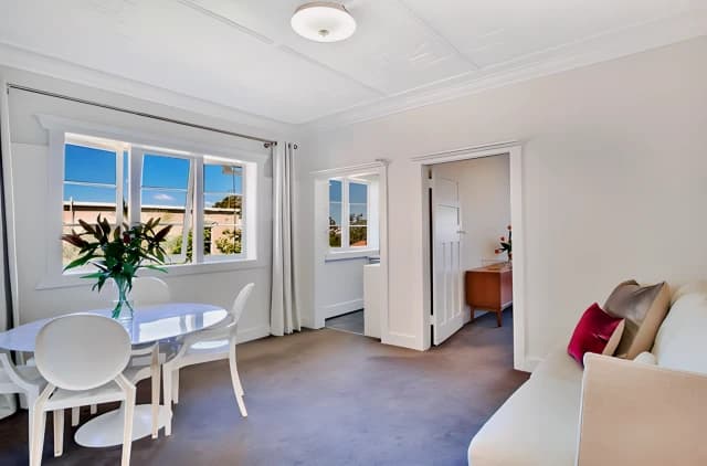 1Bedrooms, 1Bathrooms