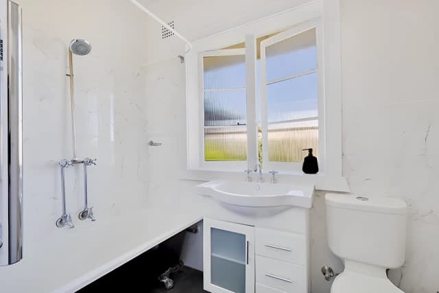 1Bedrooms, 1Bathrooms