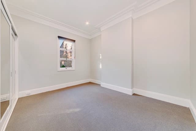 2Bedrooms, 1Bathrooms