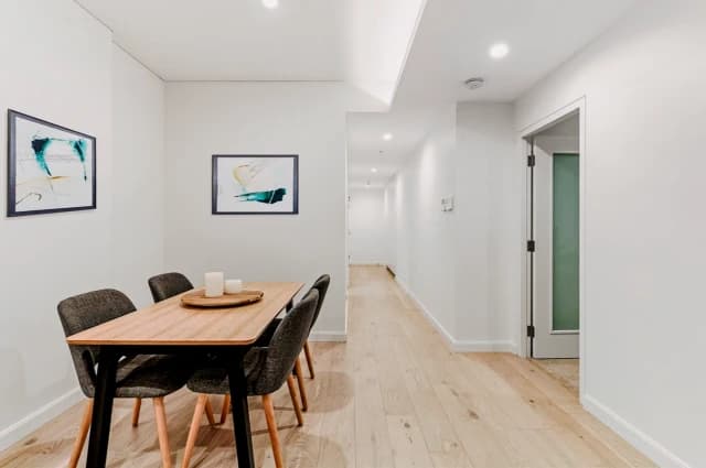 2Bedrooms, 2Bathrooms
