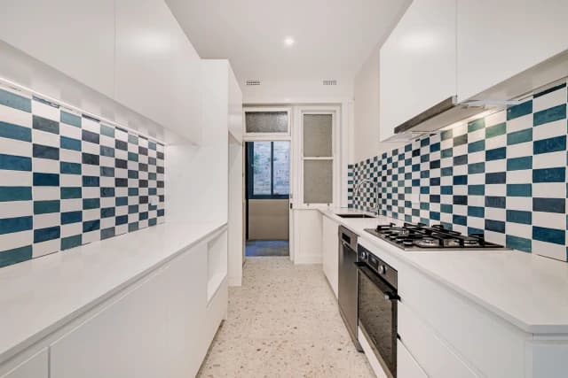 2Bedrooms, 1Bathrooms