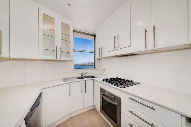 1Bedrooms, 1Bathrooms