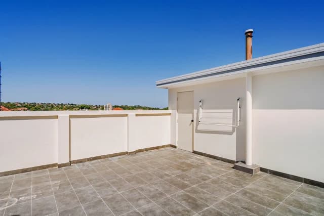 3Bedrooms, 2Bathrooms