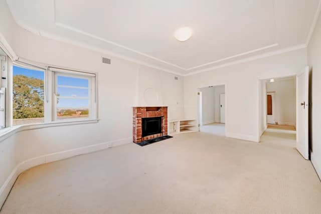 2Bedrooms, 1Bathrooms