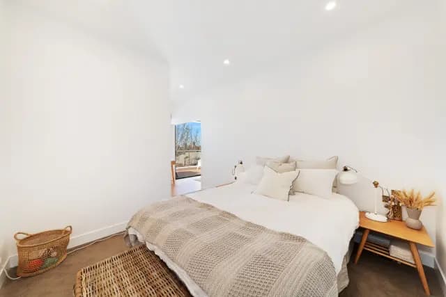 1Bedrooms, 1Bathrooms