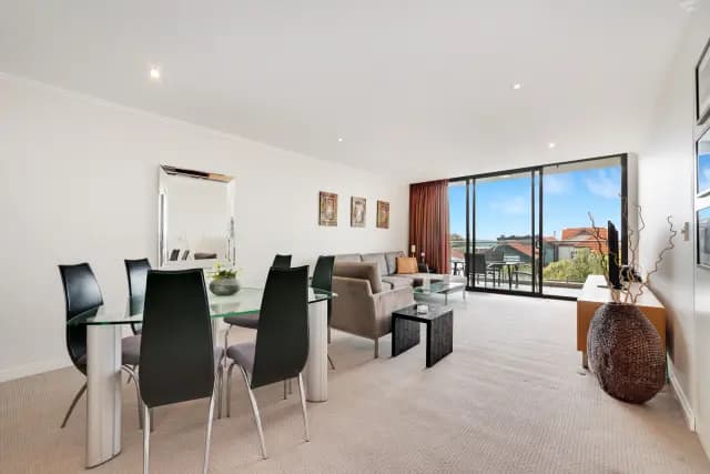 2Bedrooms, 2Bathrooms