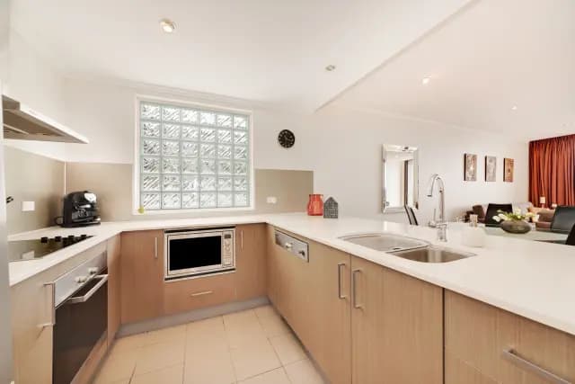 2Bedrooms, 2Bathrooms