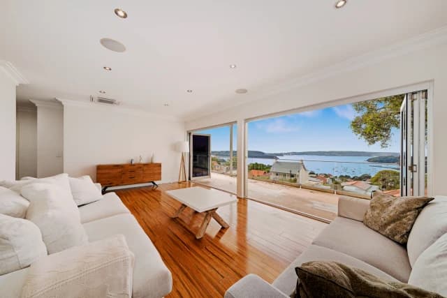3Bedrooms, 2Bathrooms