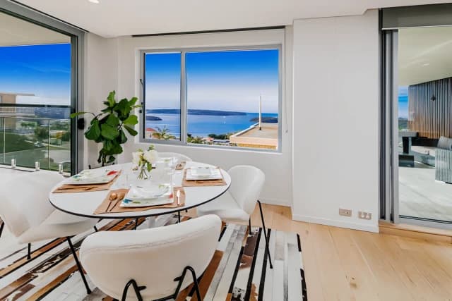 3Bedrooms, 2Bathrooms