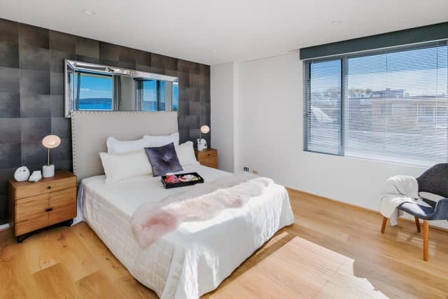 3Bedrooms, 2Bathrooms