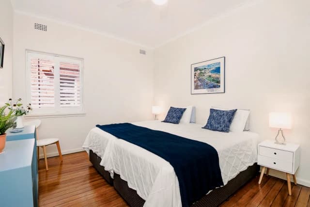 2Bedrooms, 1Bathrooms