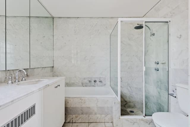 2Bedrooms, 1Bathrooms