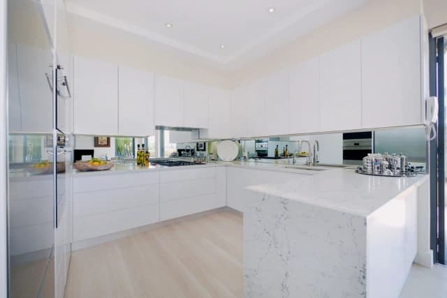 2Bedrooms, 3Bathrooms