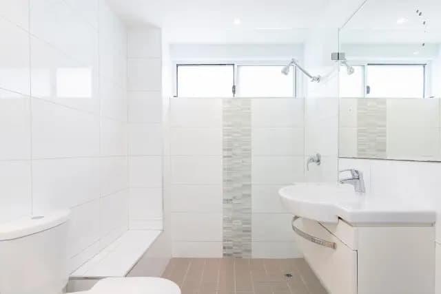 2Bedrooms, 1Bathrooms