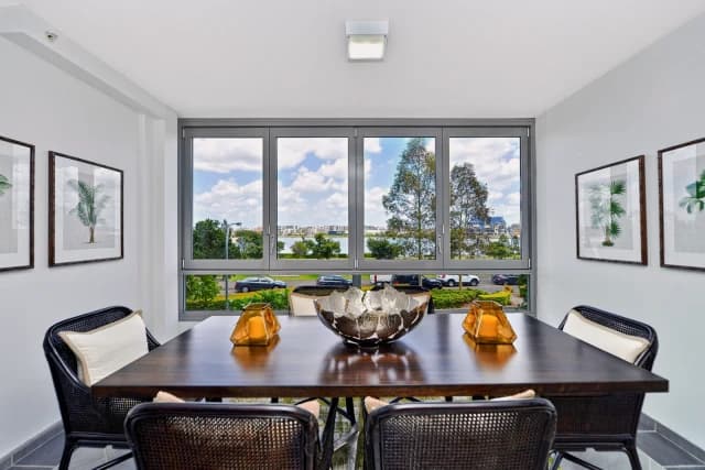 2Bedrooms, 2Bathrooms