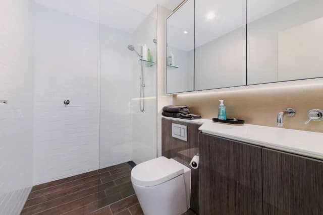 2Bedrooms, 2Bathrooms