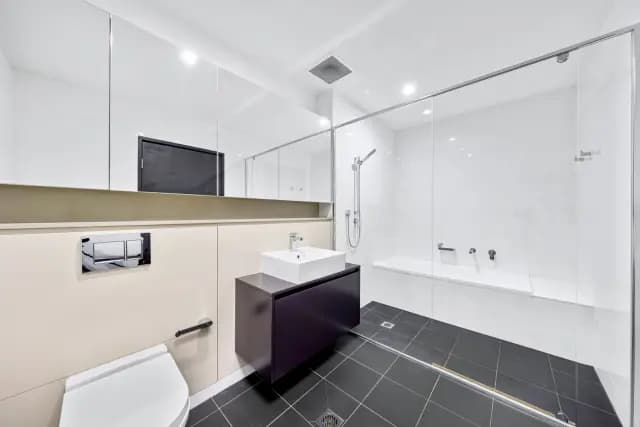1Bedrooms, 1Bathrooms