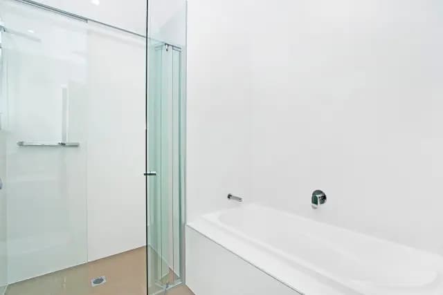 2Bedrooms, 2Bathrooms
