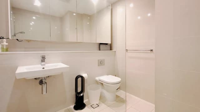 2Bedrooms, 2Bathrooms