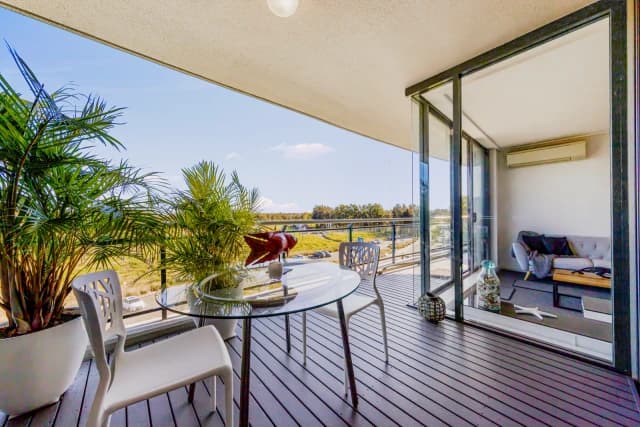 2Bedrooms, 1Bathrooms