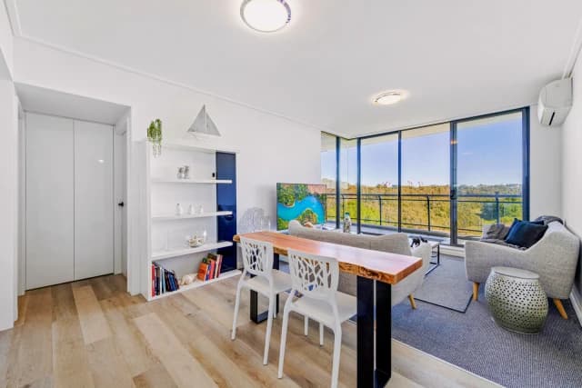 2Bedrooms, 1Bathrooms