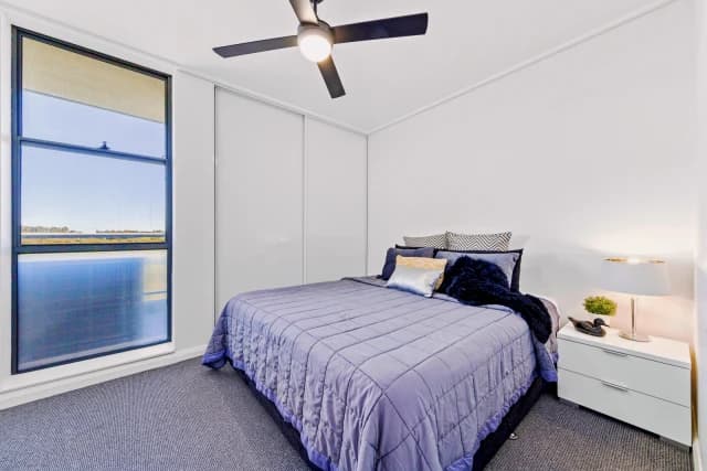 2Bedrooms, 1Bathrooms