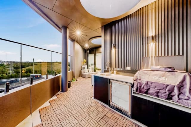 2Bedrooms, 2Bathrooms