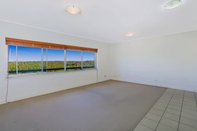 2Bedrooms, 1Bathrooms