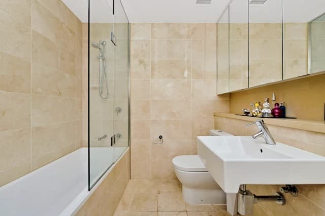 3Bedrooms, 2Bathrooms