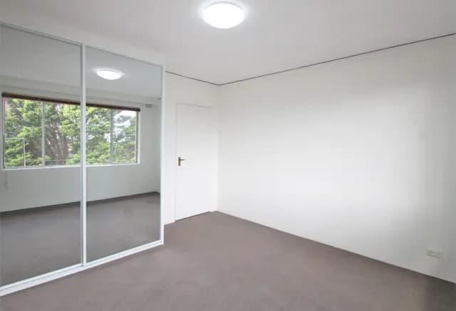 2Bedrooms, 1Bathrooms