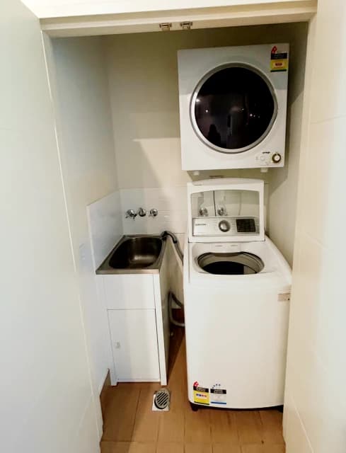 2Bedrooms, 2Bathrooms