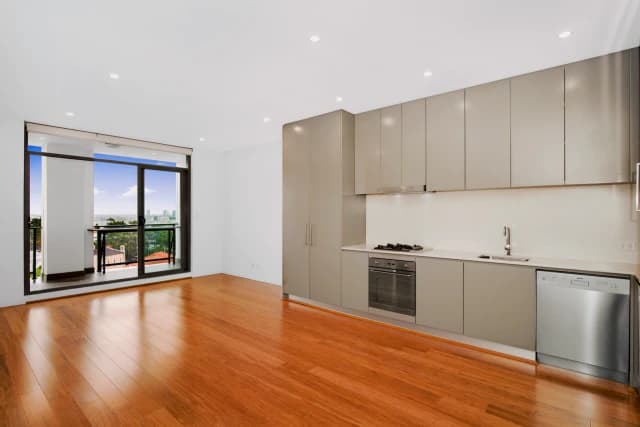 1Bedrooms, 1Bathrooms