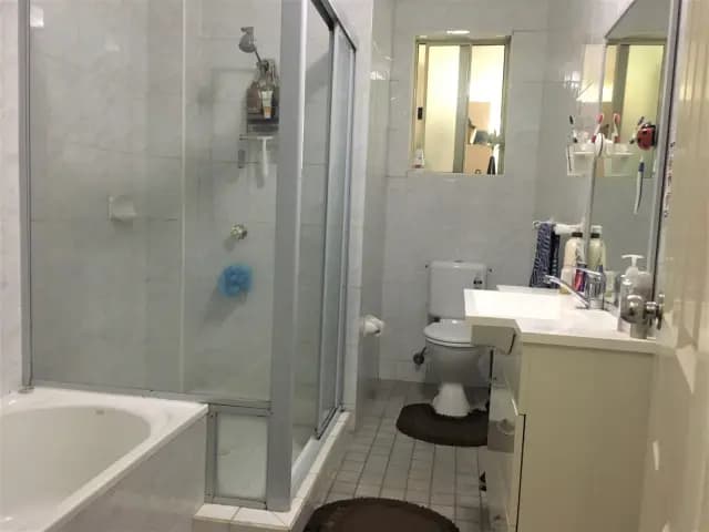 2Bedrooms, 1Bathrooms
