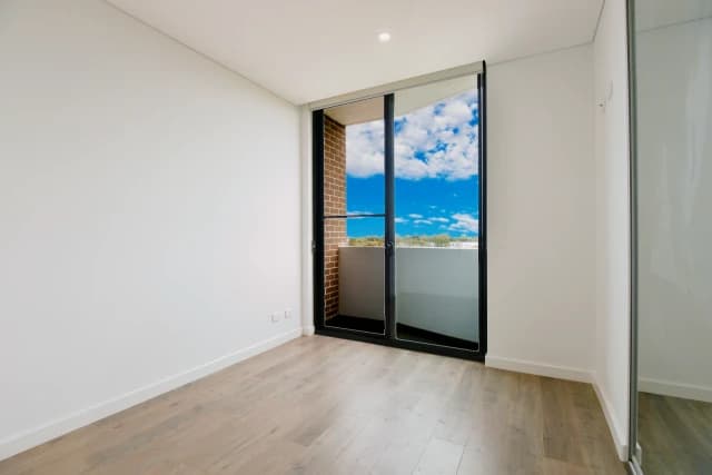 2Bedrooms, 1Bathrooms