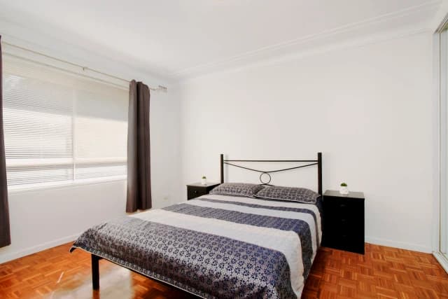 2Bedrooms, 1Bathrooms