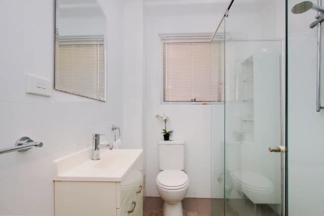2Bedrooms, 1Bathrooms