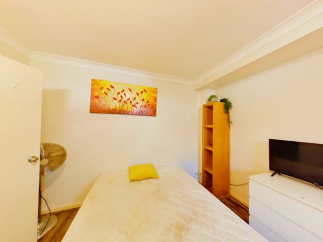 Studio 11